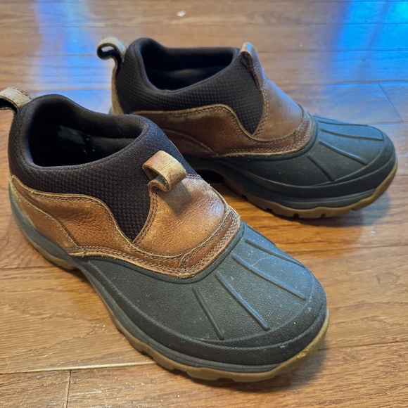 L.L. Bean Women's Storm Chaser Slip On Waterproof Shoes - 7 - Picture 2 of 8